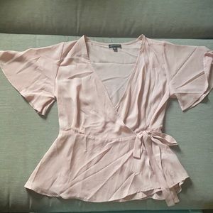Women’s medium pink wrap top
